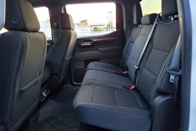 2026 Chevrolet Silverado 1500 RST - Photo 18