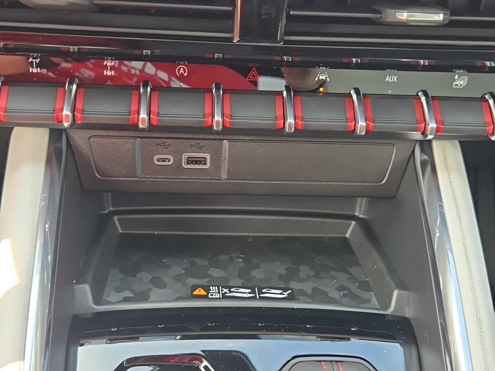 2026 GMC Canyon AT4X - Photo 40