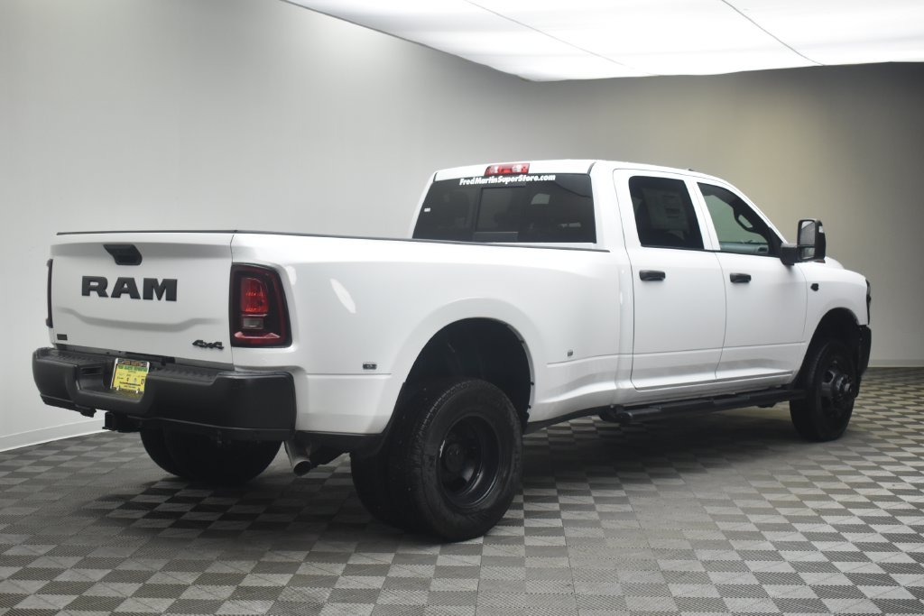 New 2027 Bright White Clear-Coat Exterior Paint RAM Tradesman image 5