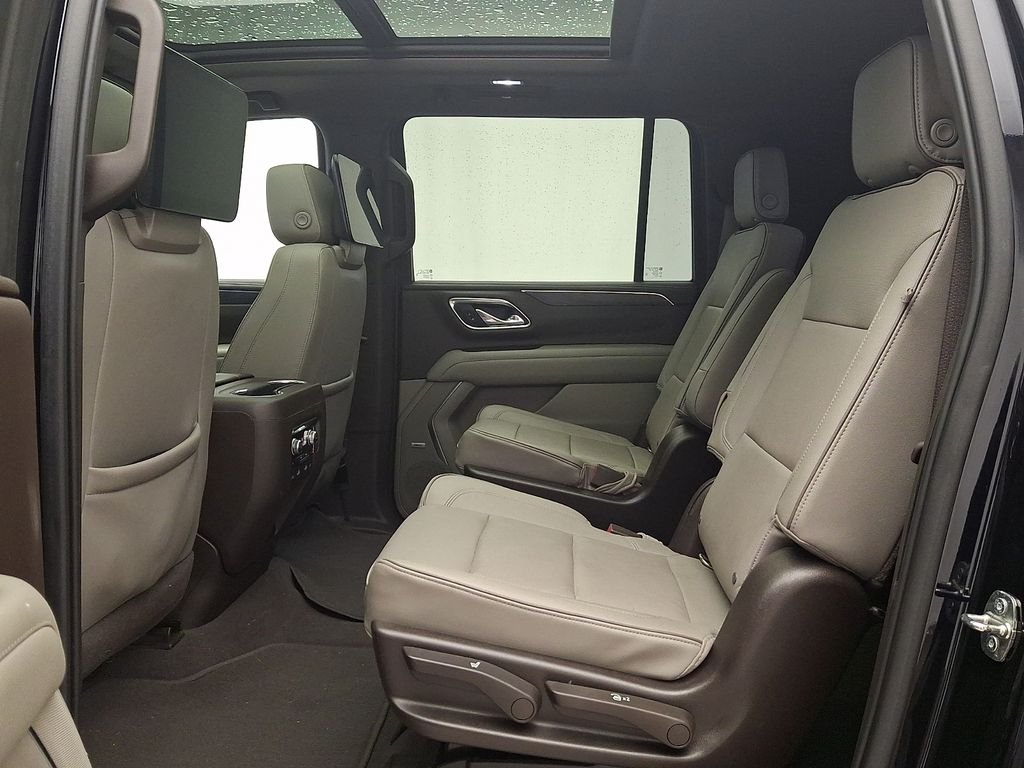 Used 2021 Midnight Blue Metallic GMC SLT image 9