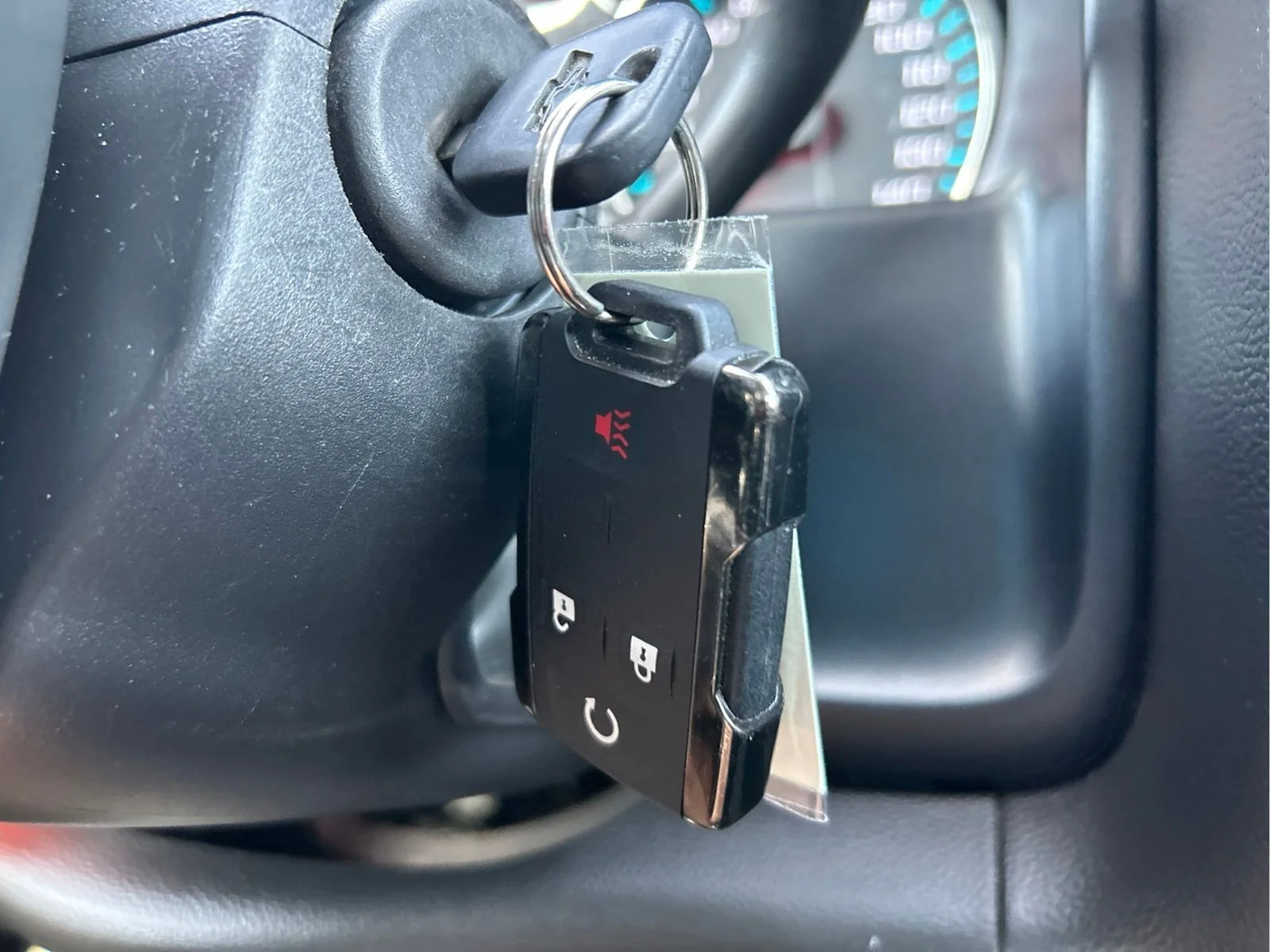 Used 2018 Graphite Metallic Chevrolet LT image 19