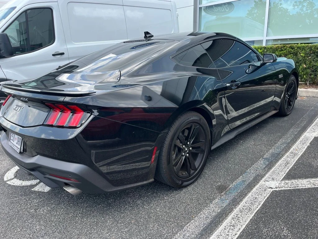 Used 2025 Black Ford GT image 3