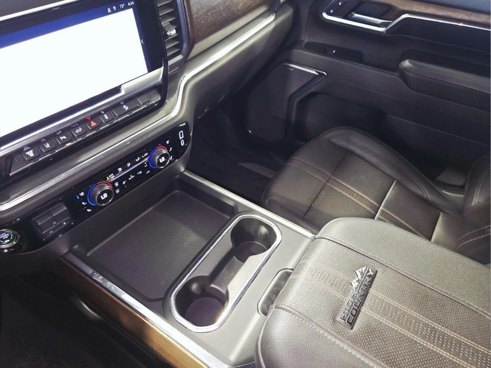 Used 2024 Black Chevrolet High Country image 31
