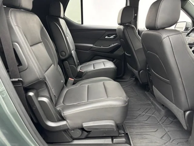Used 2023 Silver Sage Metallic Chevrolet LT Leather image 32