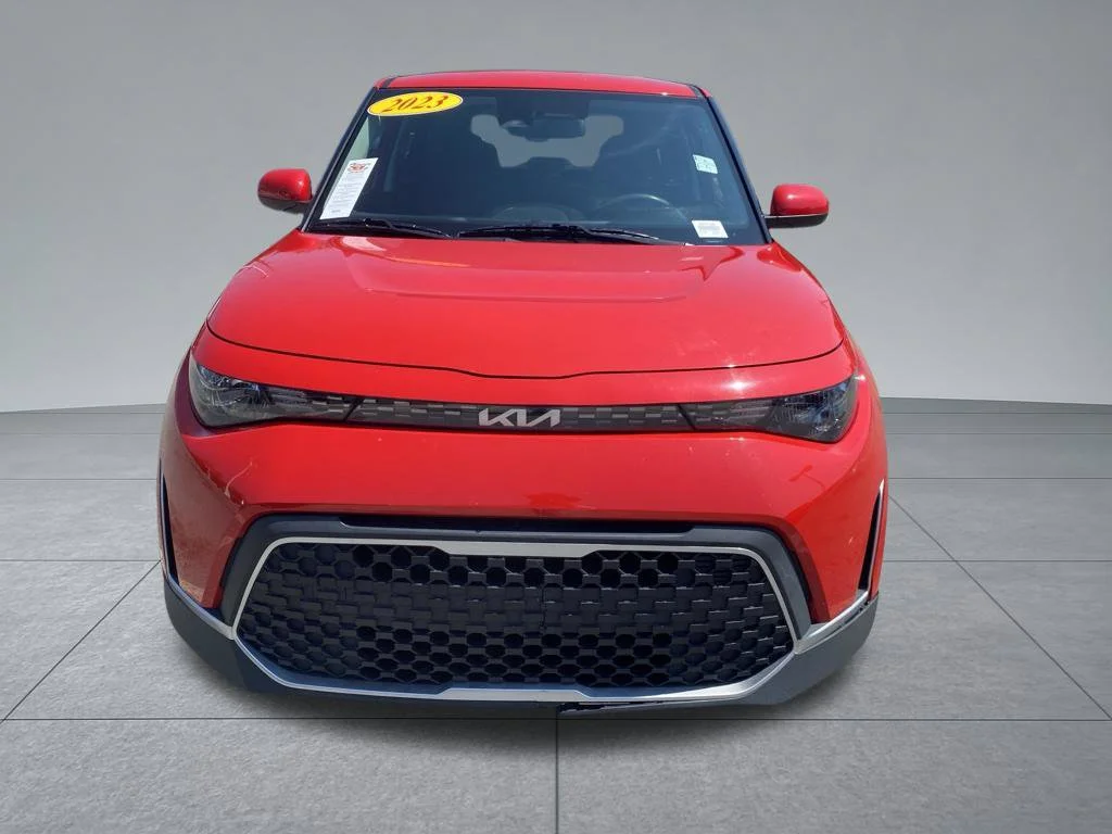 Used 2023 Red Kia LX image 17