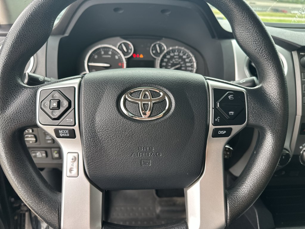 Used 2017 Black Toyota SR5 image 17