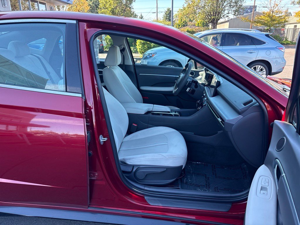Used 2024 Red Hyundai SEL image 23
