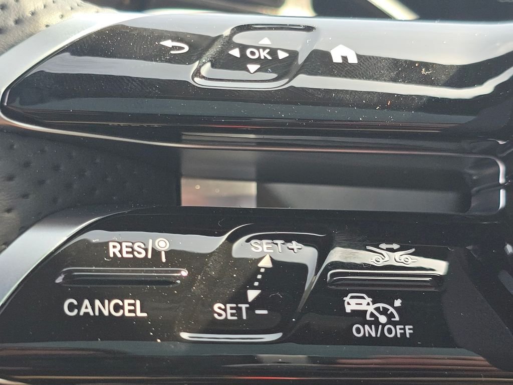 New 2026 Black Mercedes-Benz CLE 450 image 33