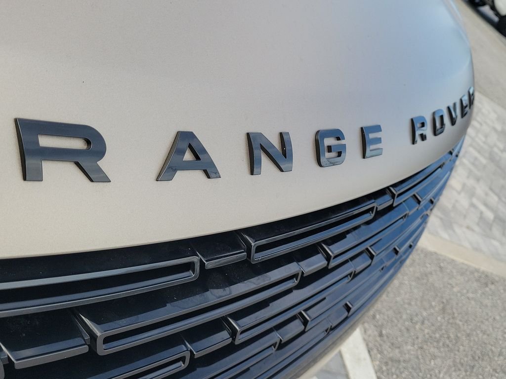 New 2026 Sunset Gold Satin Land Rover Autobiography image 9