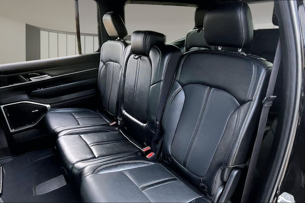 Used 2024 Black Jeep Series II image 28