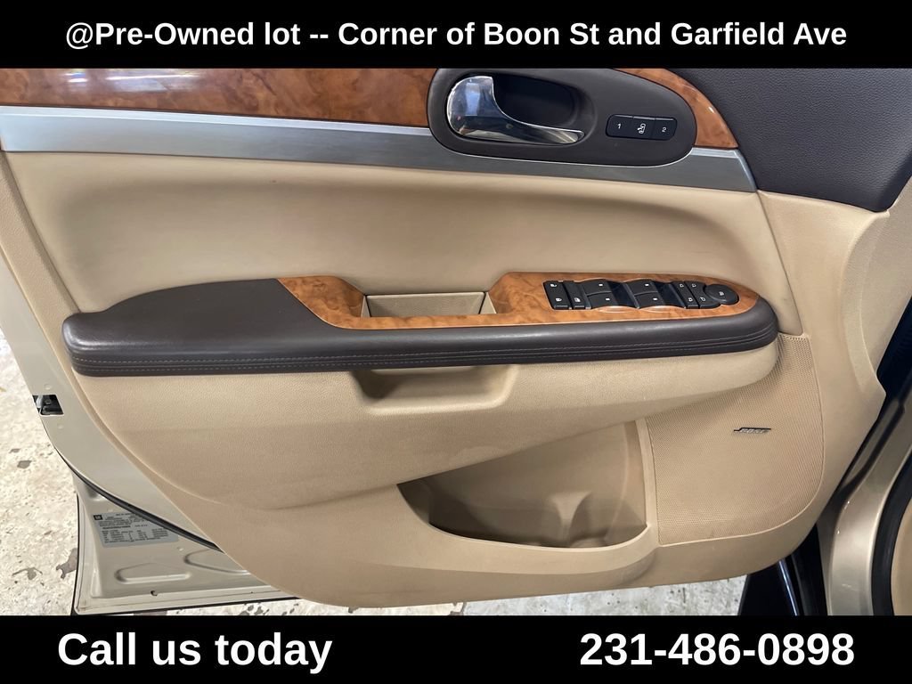 Used 2009 Gold Mist Metallic Buick CXL image 15