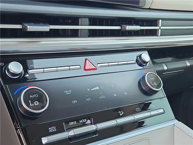 New 2027 Ecotronic Gray Hyundai SE image 19