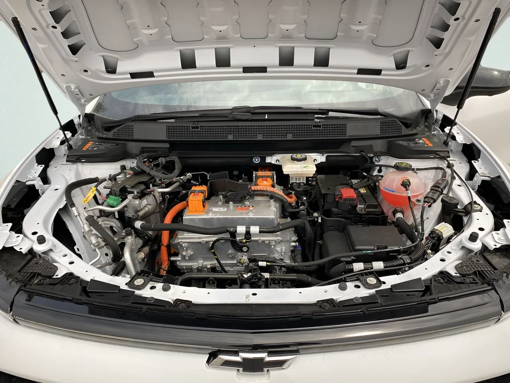 2025 Chevrolet Equinox EV RS - Photo 28