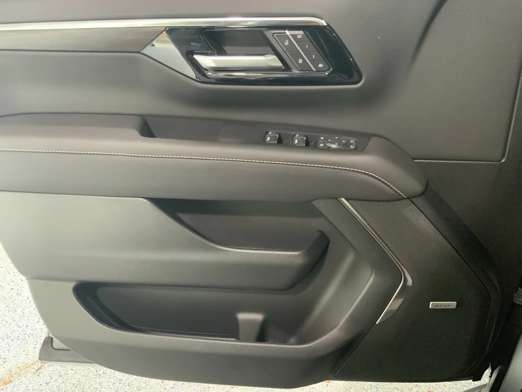 2026 Chevrolet Tahoe Premier - Photo 31