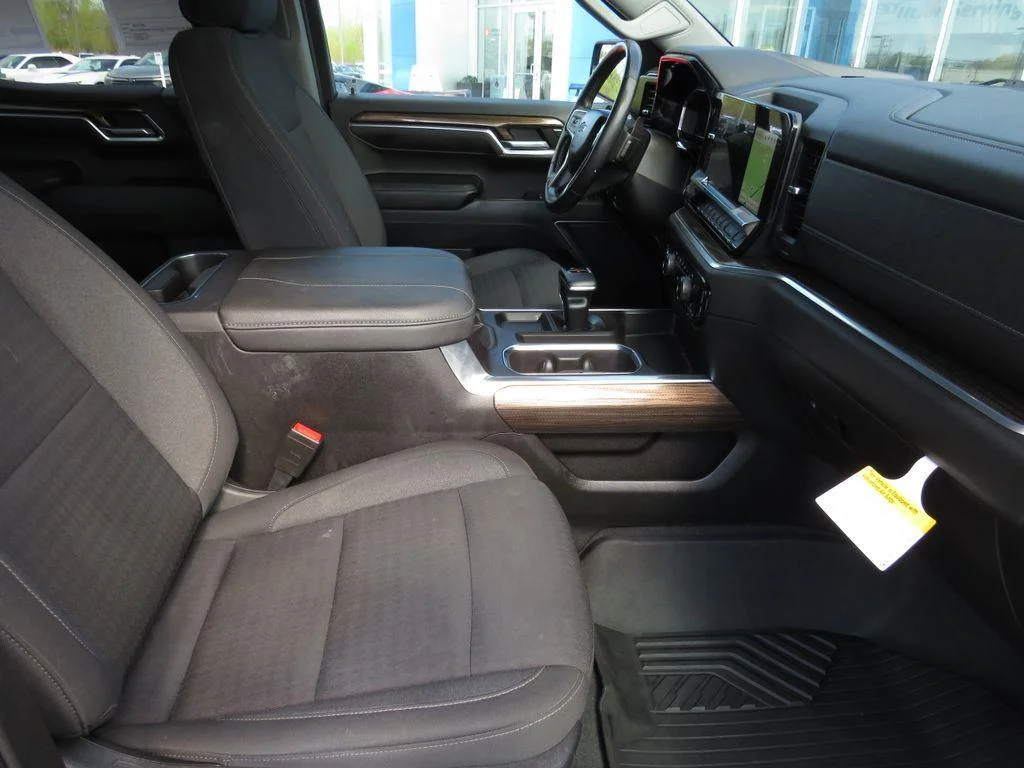 Used 2023 Ash Chevrolet RST image 14