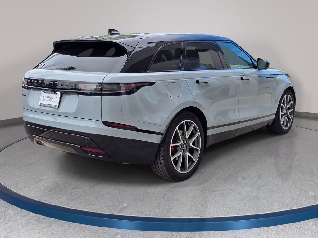 Certified Used 2025 Gray Land Rover Dynamic SE image 5