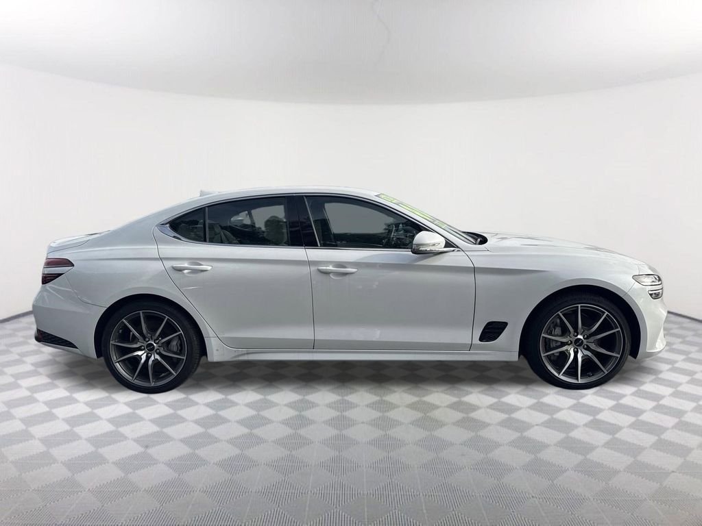 Used 2025 White Genesis 2.5T image 4