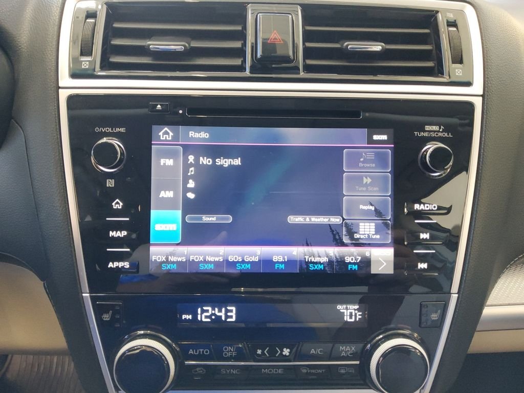Used 2019 Green Subaru 2.5i Premium image 11