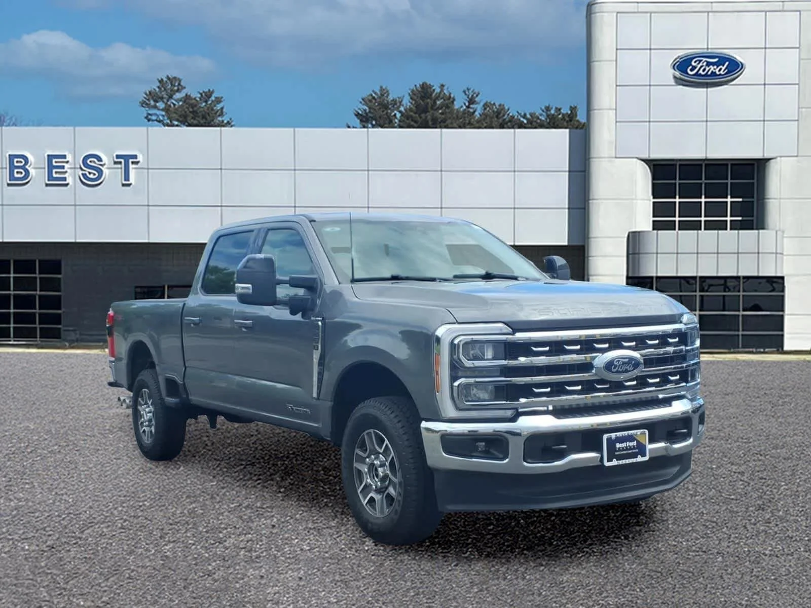 Used 2024 Carbonized Gray Metallic Ford LARIAT image 9