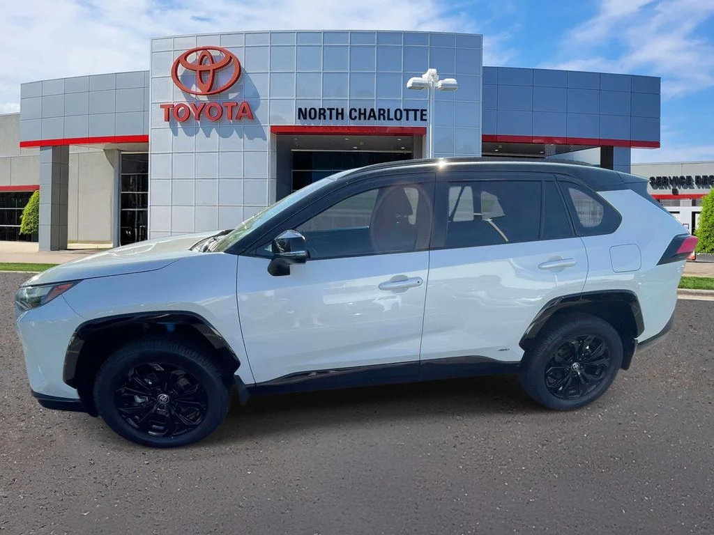 2022 Toyota RAV4 XSE - Photo 7