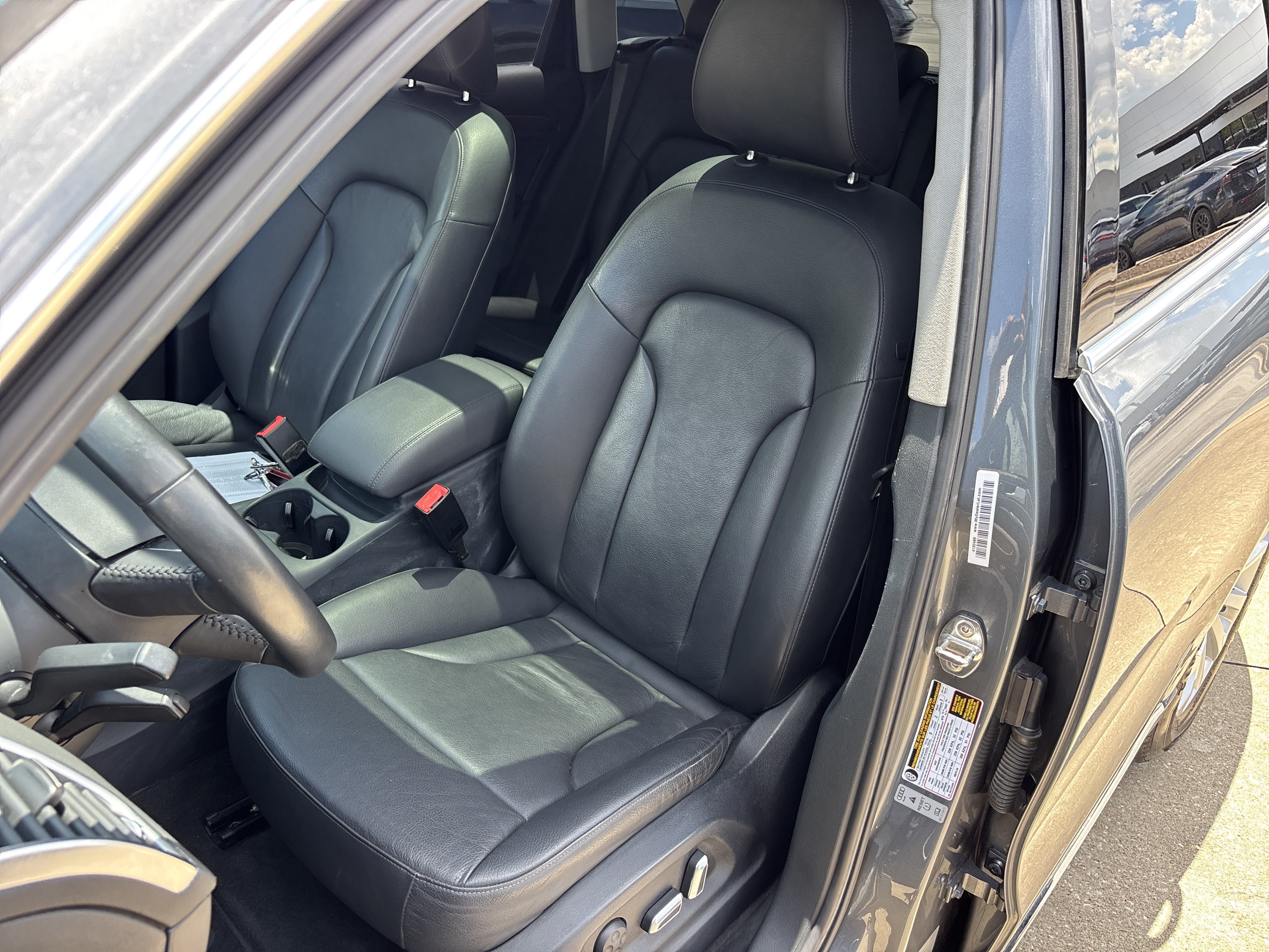 Used 2014  Audi Premium Plus image 24
