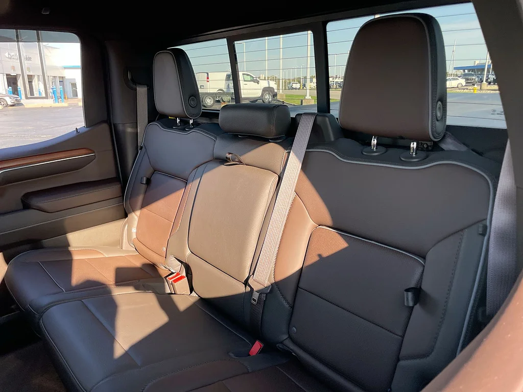 Used 2022 SUMMIT WHITE GMC Denali image 26