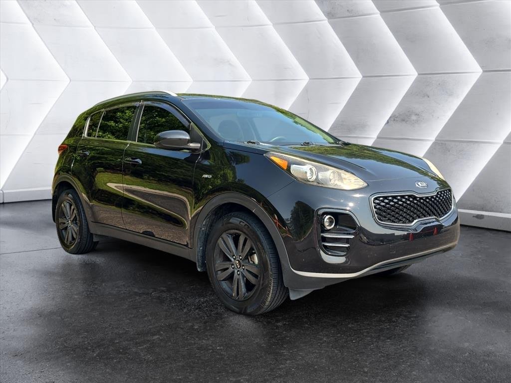 Used 2017 Red Kia LX image 7