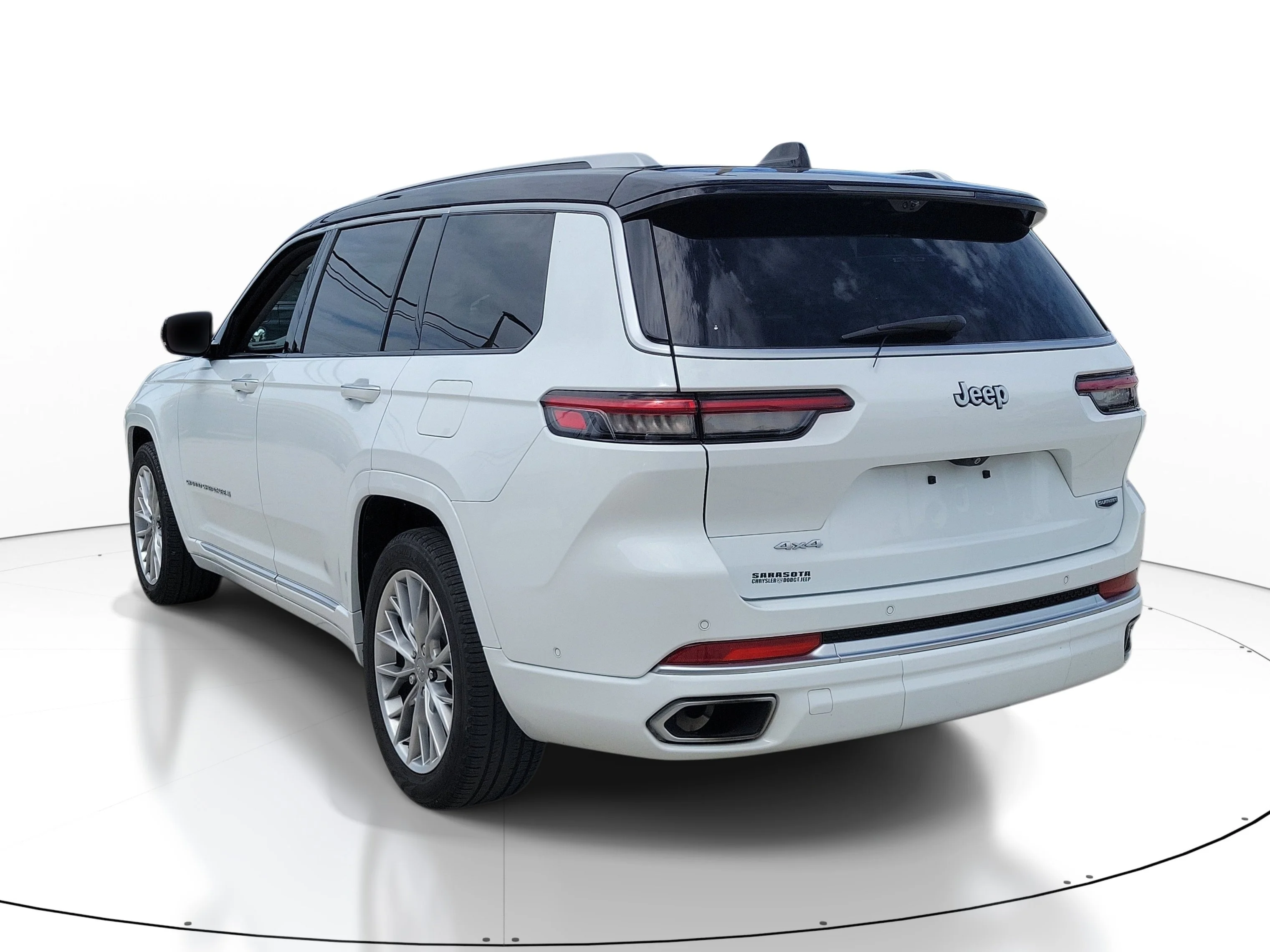 Used 2023 Bright White Clearcoat Jeep Summit image 4