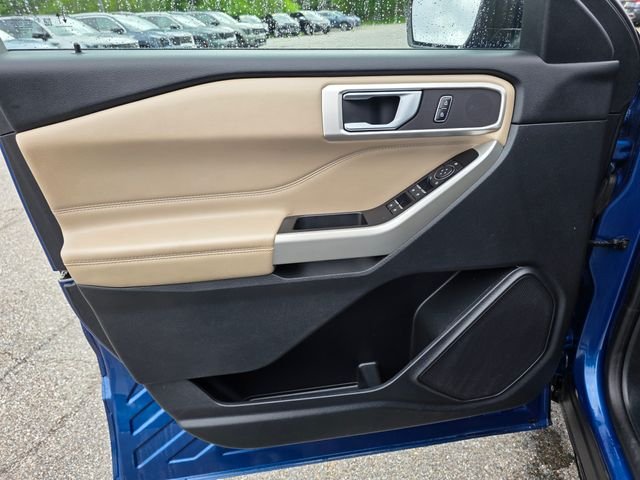 Used 2020 Blue Metallic Ford XLT image 25