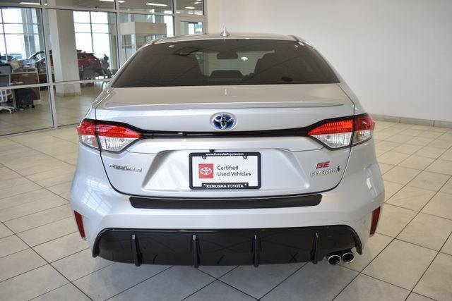 Certified Used 2024 CLASSIC SILVER MET Toyota  image 8