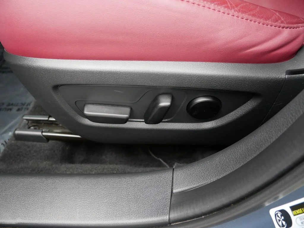 2025 Mazda CX-30 Carbon Edition - Photo 15