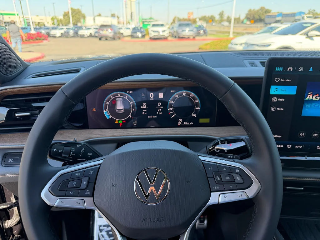 New 2027  Volkswagen SEL image 17