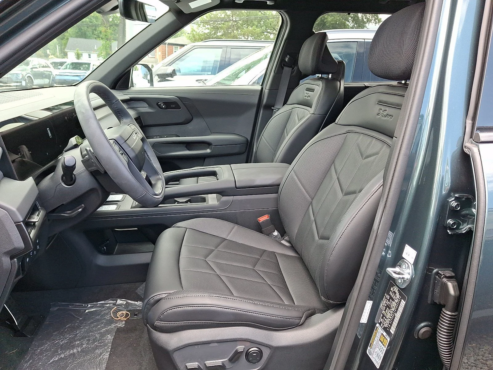 New 2027 Black Jade Green Kia X-PRO SX image 6