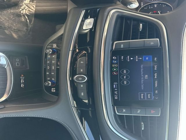 Used 2023 Gray Buick Avenir image 21