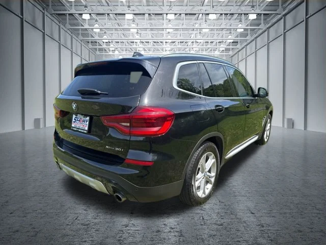 Used 2020 Black BMW xDrive30i image 8