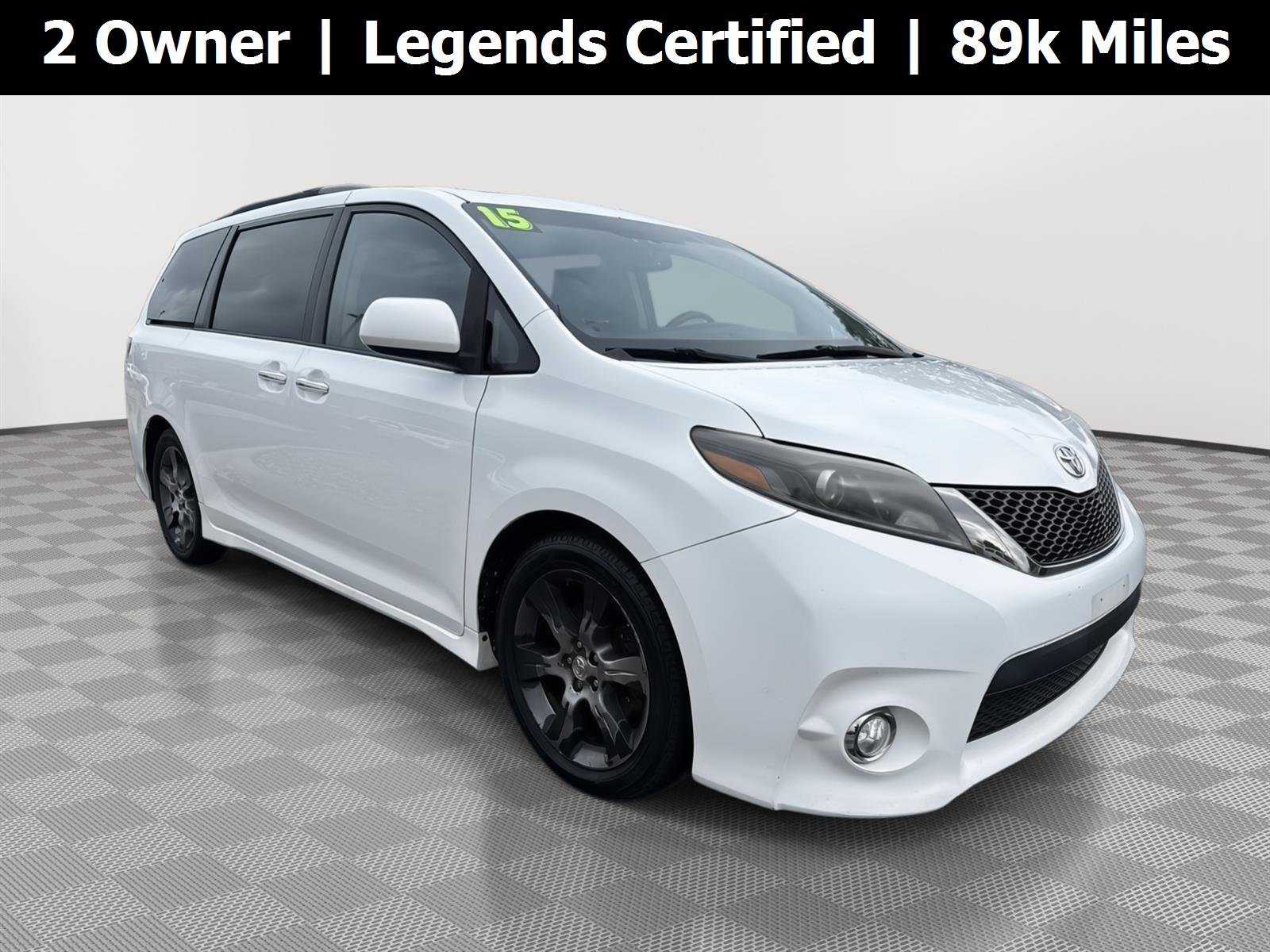 Used 2015 Super White Toyota SE Premium image 1
