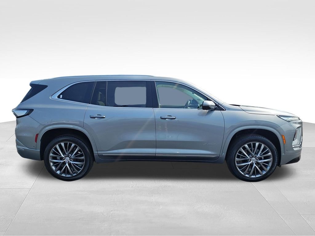 Used 2025 Gray Buick Avenir image 6