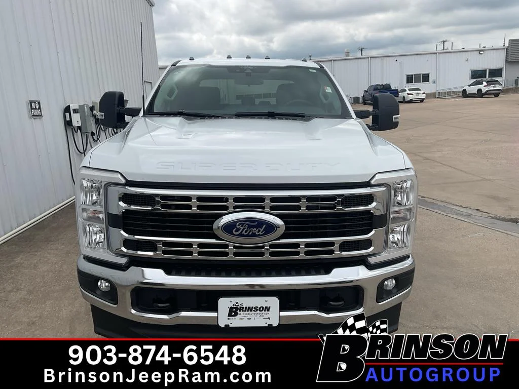 Used 2026 OXFORD WHITE Ford XLT image 2
