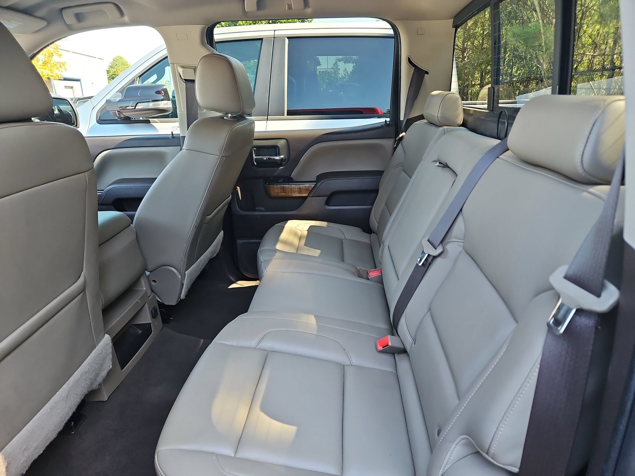 Used 2018 Red Quartz Tintcoat GMC SLT image 32