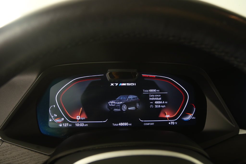 Used 2022 Black Sapphire Metallic BMW M50i image 22