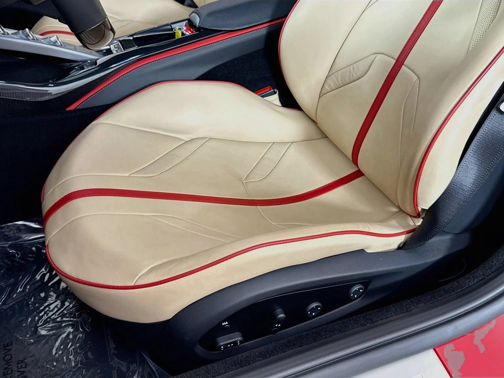 Certified Used 2022 Rosso Corsa Ferrari Base image 18