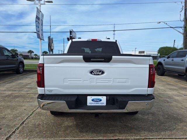 Used 2024 Oxford White Ford XLT image 4