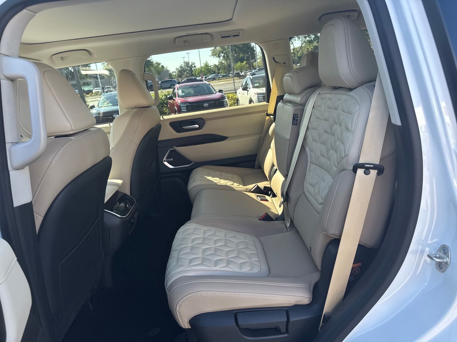 New 2026 White Nissan Platinum Reserve image 29