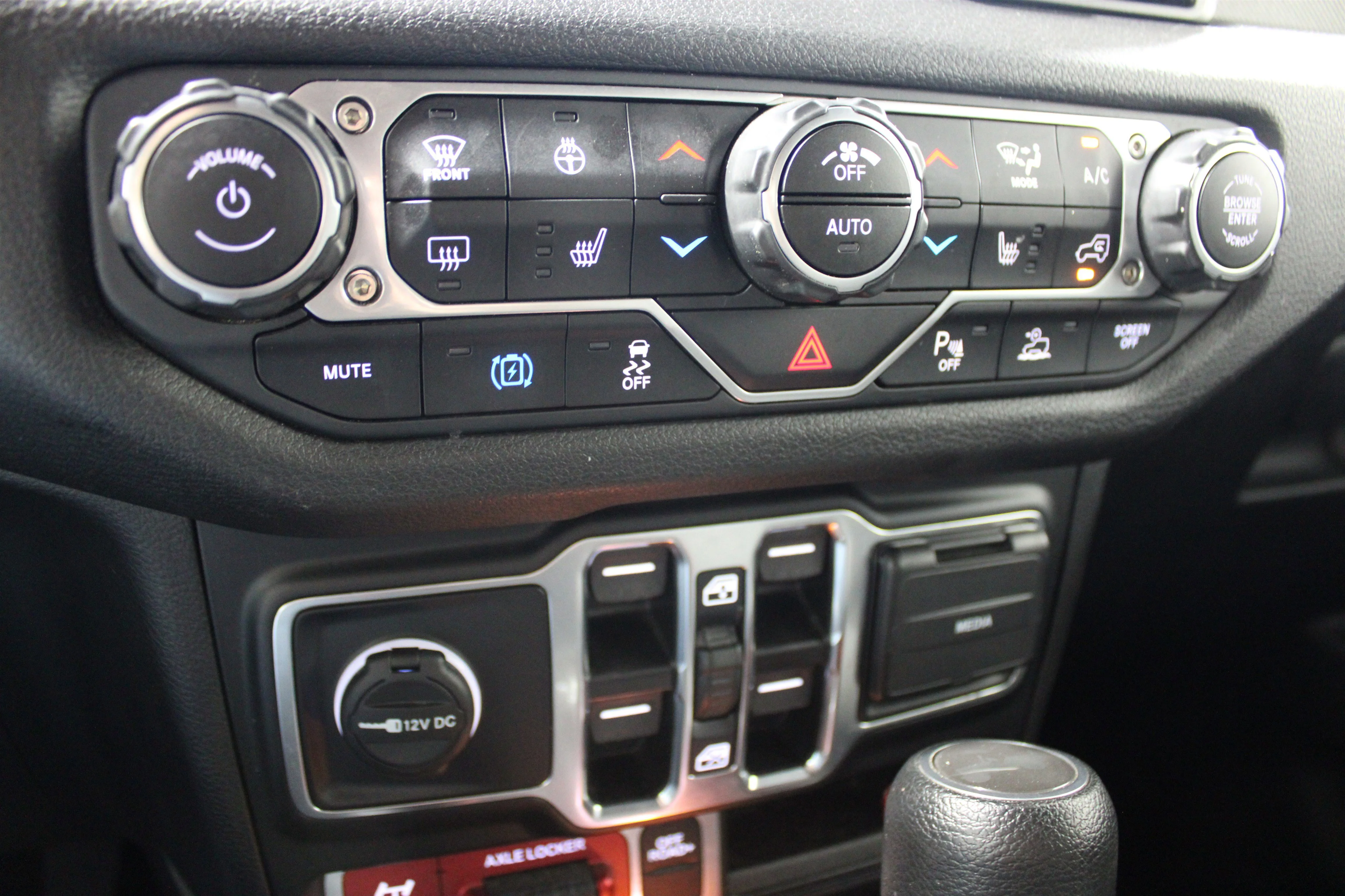 2024 Jeep Wrangler 4xe Willys 4XE - Photo 17