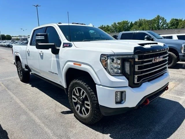 2022 GMC Sierra 4WD Crew Cab Standard Box AT4's photo