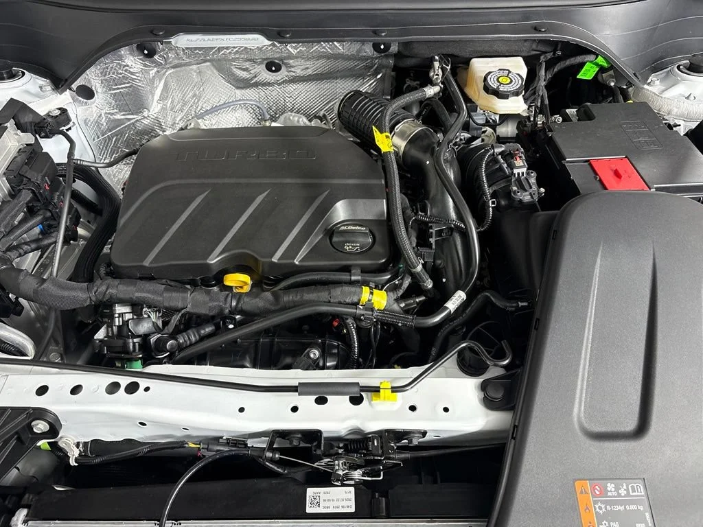 New 2026 Summit White Chevrolet ACTIV image 47