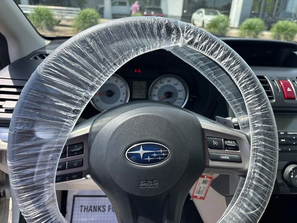 Used 2014 Satin White Pearl Subaru 2.0i Premium image 14