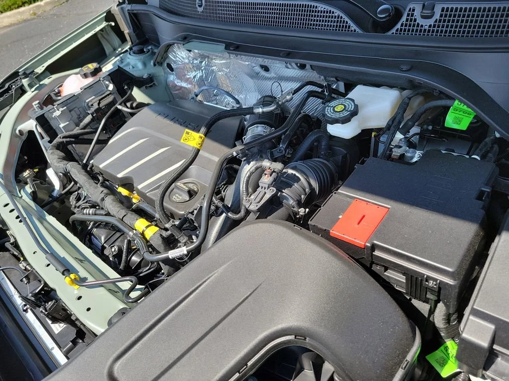 New 2026 Cacti Green Chevrolet ACTIV image 28