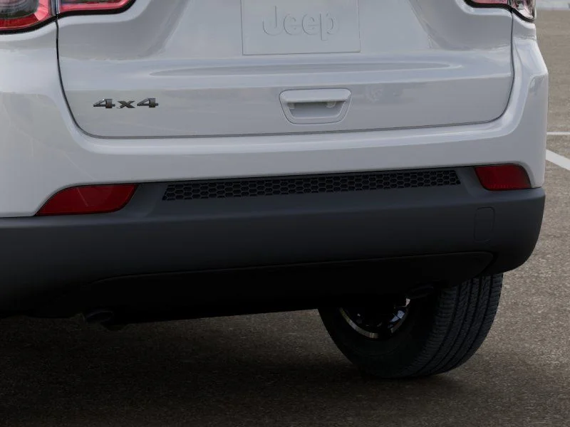New 2026 Bright White Clear-Coat Exterior Paint Jeep Latitude image 14