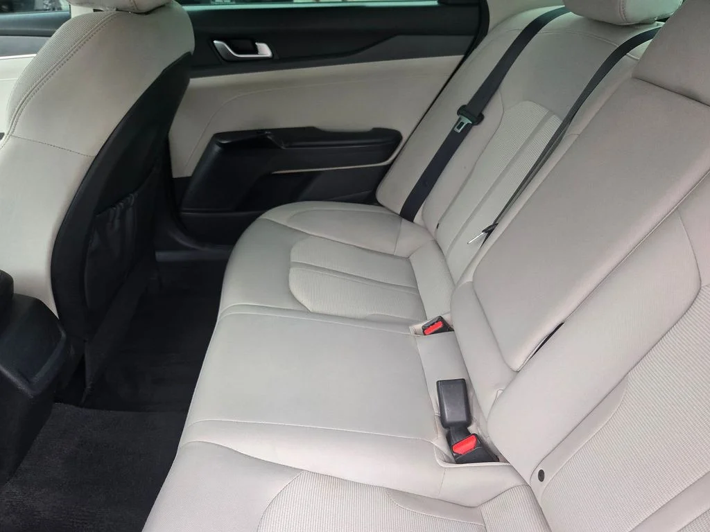 2021 Kia K5 LXS - Photo 9